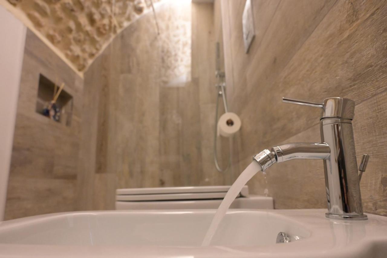 מנפרדוניה Pietrabianca Santa Maria Apartments מראה חיצוני תמונה